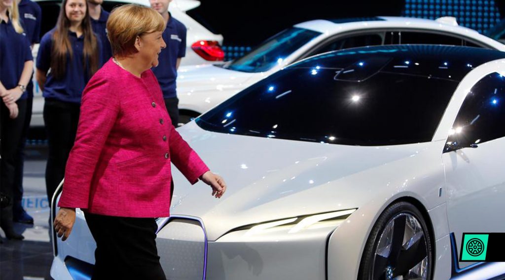 Merkel ’den Elektrikli Araçlarla İlgili Önemli Açıklama 🗣 1