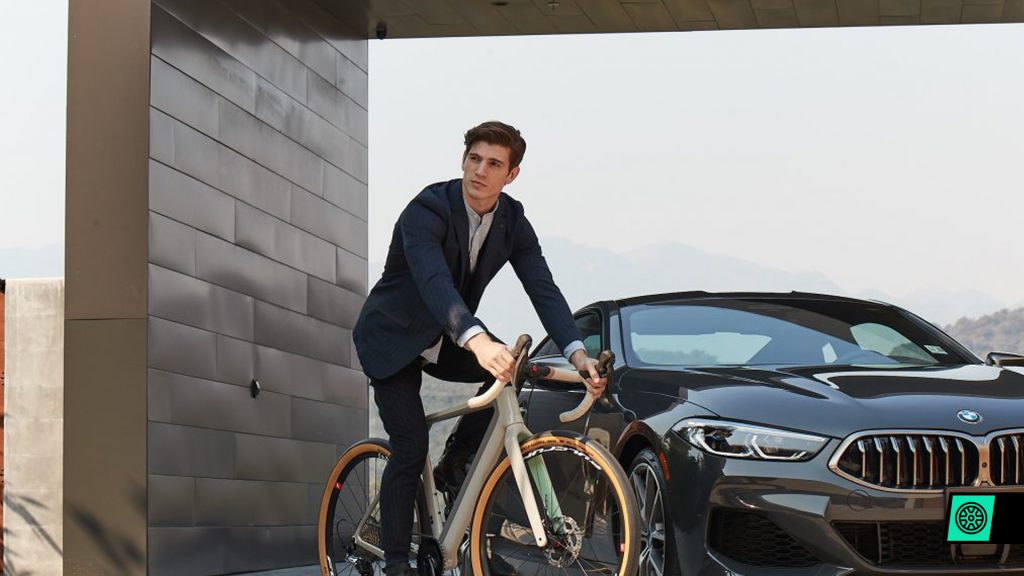 Exploro: BMW'den 4 Şahin Parasına 1 Bisiklet 10