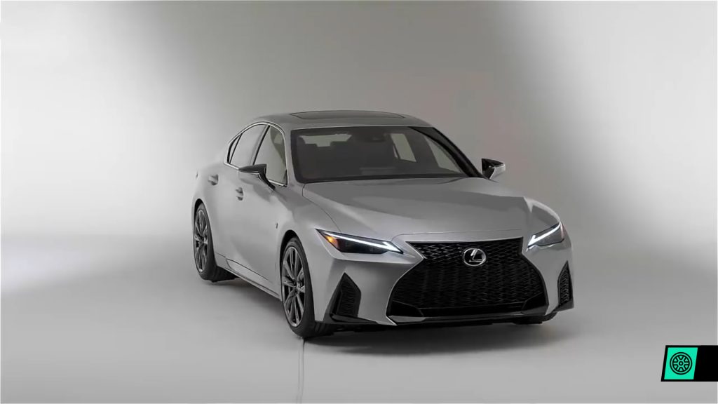 Lexus IS sedan görselleri sızdırıldı! 1