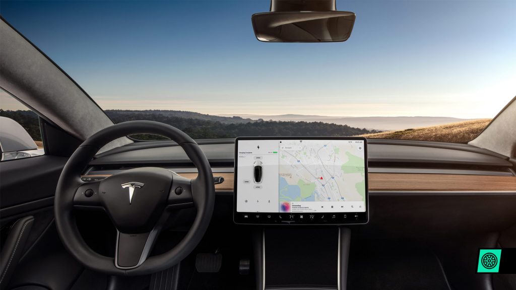 Tesla, birçok yeni özellik ile yeni yazılım güncellemesi yayınladı 5