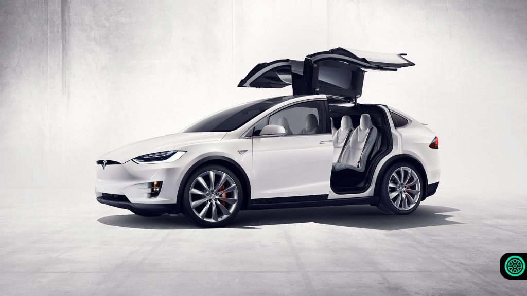 Tesla Model X teslimatları Şubat'tan Ekim ayına geri alındı 1