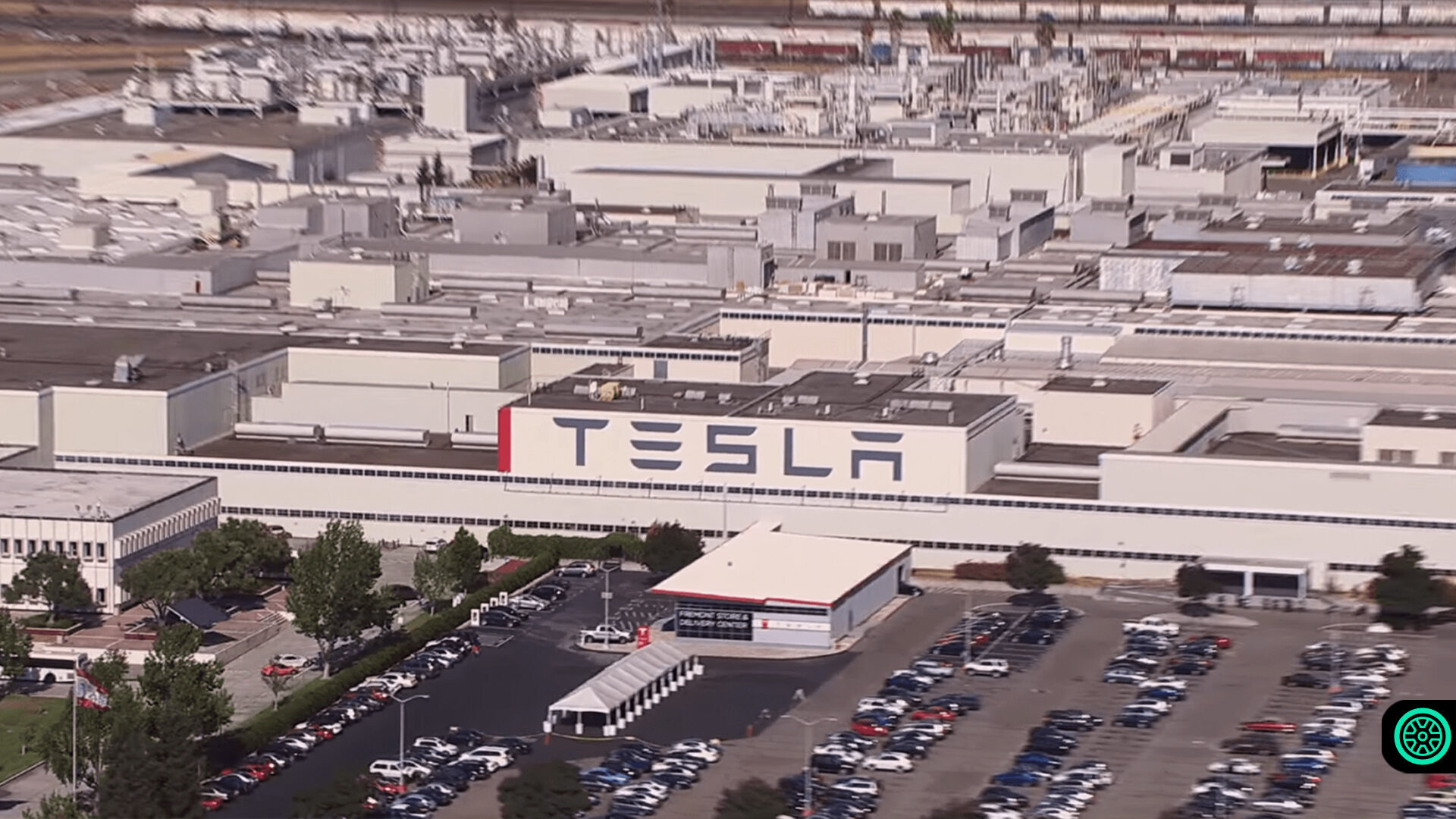 Tesla, Hindistan 'da araba üretecek! 10
