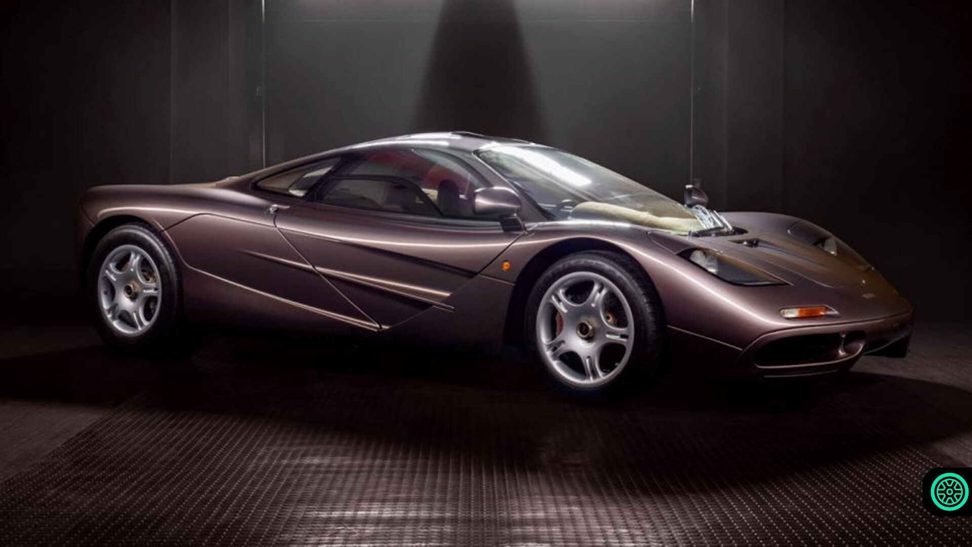 15 milyon dolarlık McLaren F1 modeli 400 km/s hıza ulaştı 1