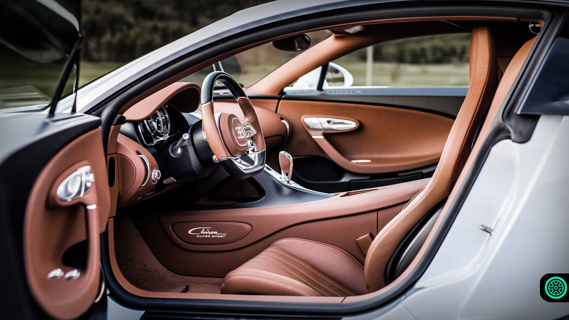 Yeni Bugatti hibrit hiper otomobili onaylandı 8