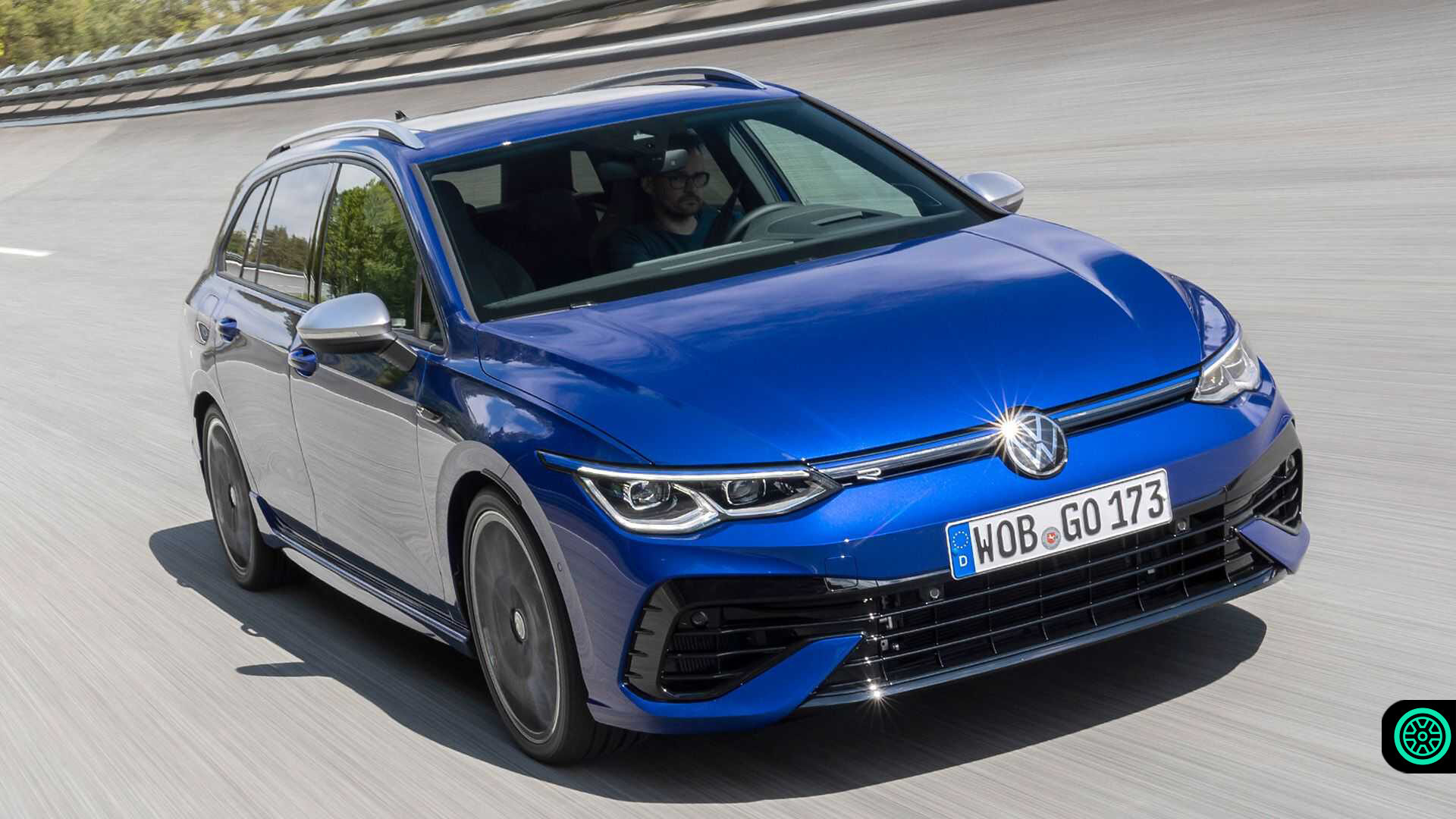 2022 Volkswagen Golf R Wagon resmi olarak tanıtıldı 10