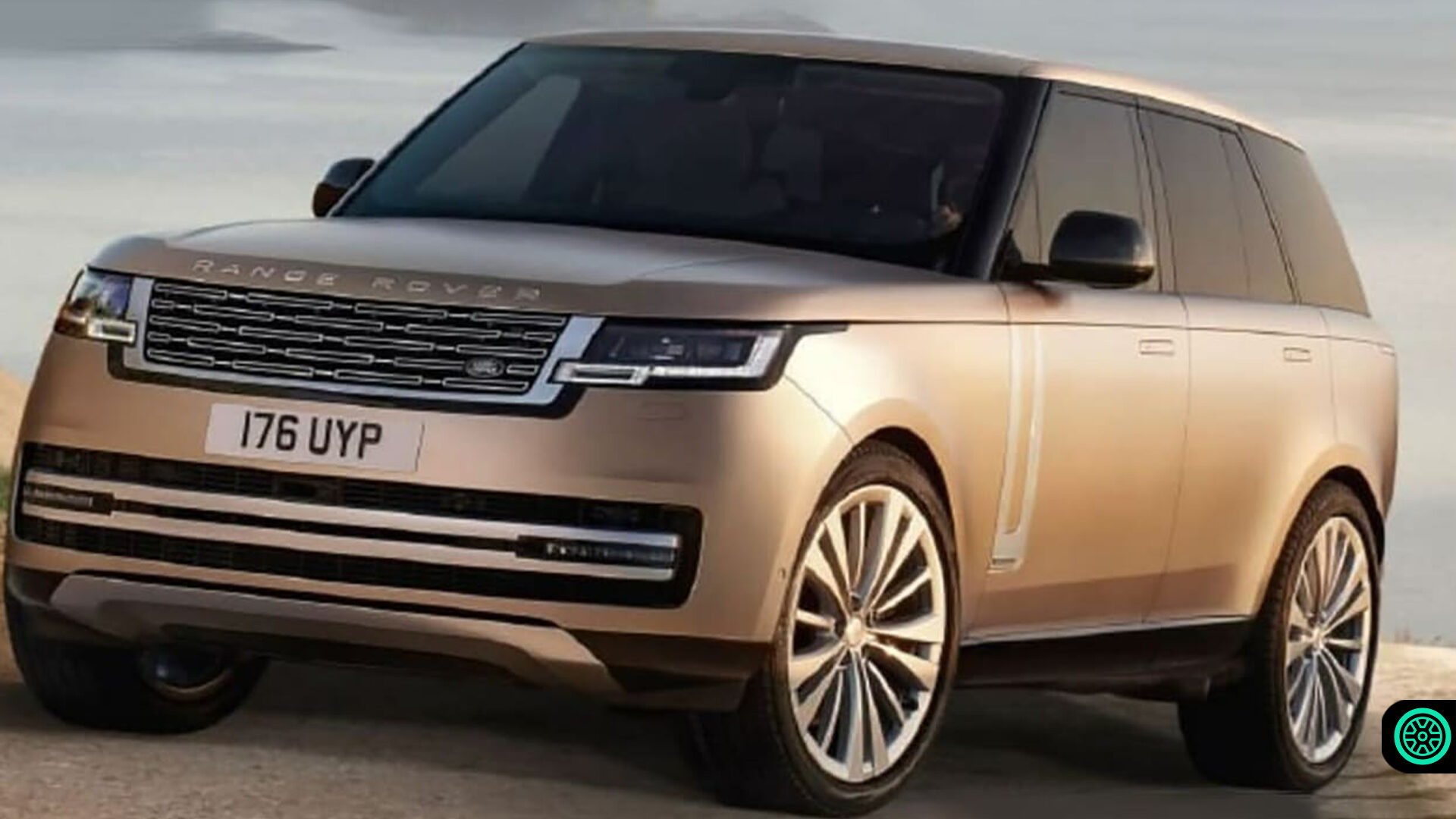 2022 Range Rover modeline yönelik olan görseller bizlerle 14
