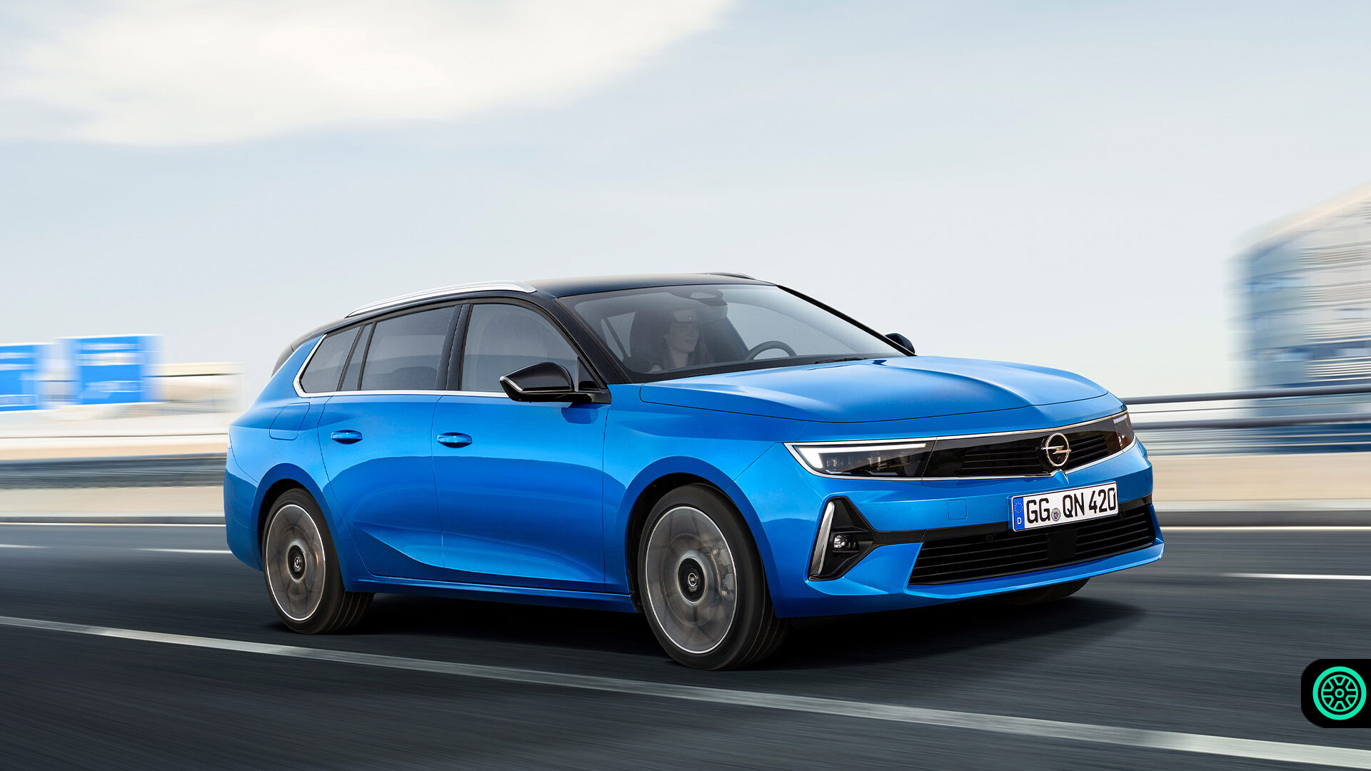 Yeni Opel Astra Sports Tourer şıklık ile pratikliği birlikte kullanıcılara sunabiliyor 1