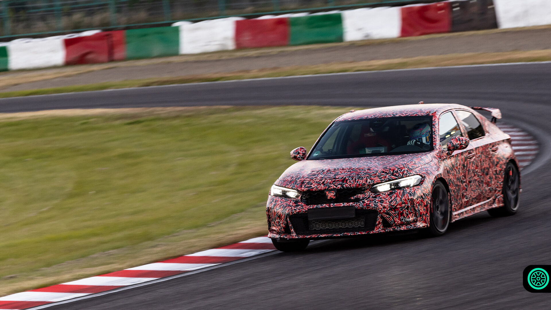 Yeni Honda Civic Type R Suzuka Pistinde tur rekorunu kırdı! 1