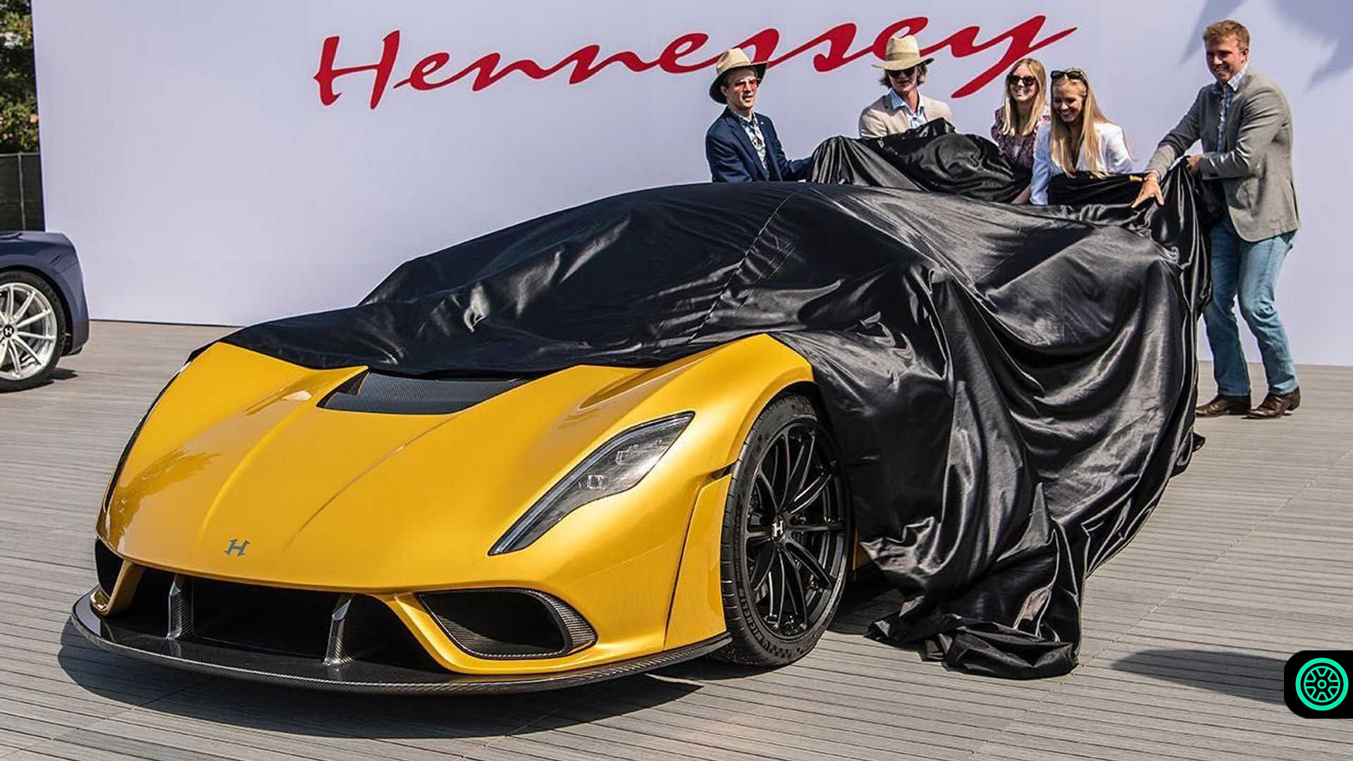 Hennessey Venom F5 Roadster tanıtıldı! 1